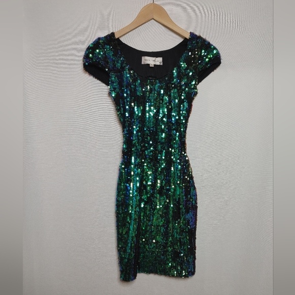 Dress the Population Gabrielle Sequin‎ Mini Dress Open Back Blue Green Purple XS - Picture 8 of 9